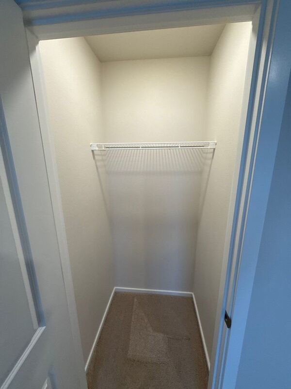 NE. Salem 4 Bed + Bonus Room, 2.5 Bath Single Family Home, AVAILABLE NOW! property image