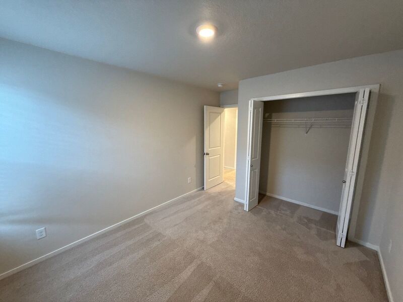 NE. Salem 4 Bed + Bonus Room, 2.5 Bath Single Family Home, AVAILABLE NOW! property image