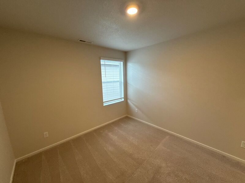 NE. Salem 4 Bed + Bonus Room, 2.5 Bath Single Family Home, AVAILABLE NOW! property image