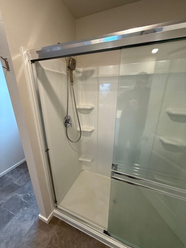 NE. Salem 4 Bed + Bonus Room, 2.5 Bath Single Family Home, AVAILABLE NOW! property image