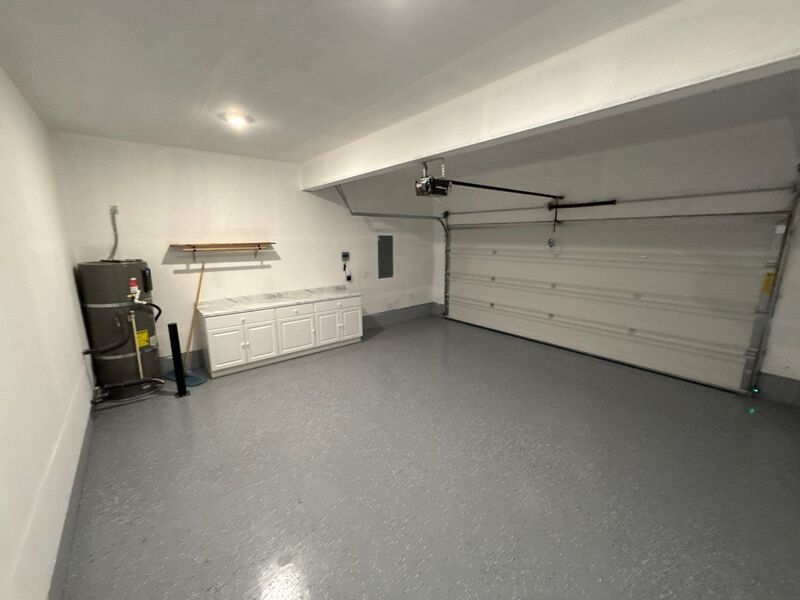 NE. Salem 4 Bed + Bonus Room, 2.5 Bath Single Family Home, AVAILABLE NOW! property image