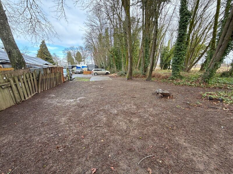 NE Salem RV/5th Wheel Space For Rent! W/S/G Included AVAILABLE NOW! property image