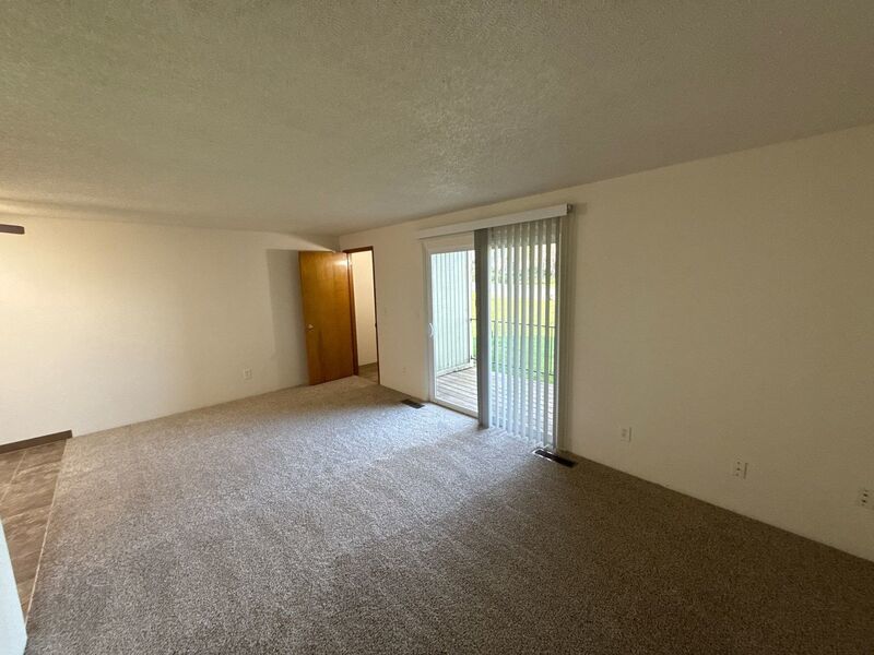 NW Salem 1 Bed, 1 Bath, 1st Floor Apartment, W/S/G Paid, AVAILABLE NOW! property image