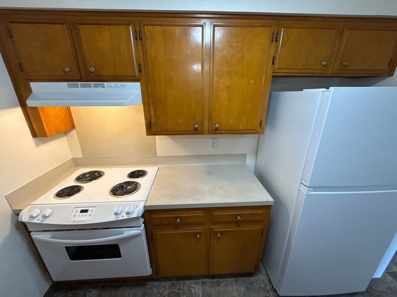 NW Salem 1 Bed, 1 Bath, 1st Floor Apartment, W/S/G Paid, AVAILABLE NOW! property image