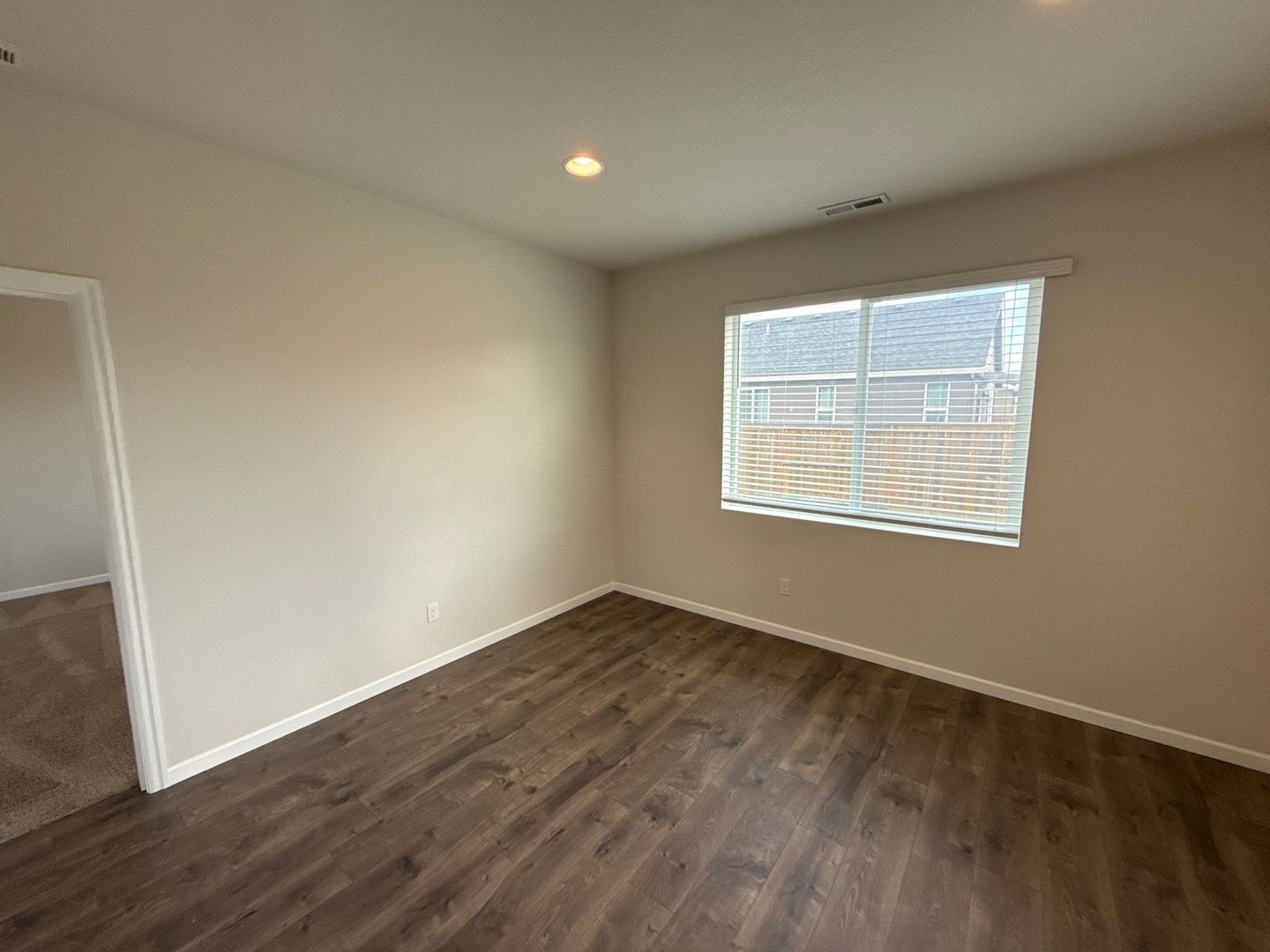 NE SALEM, 3 Bed, 2 Bath, Single Family Home, Washer & Dryer in Unit, Fully Fenced Back Yard, AVAILABLE NOW! property image