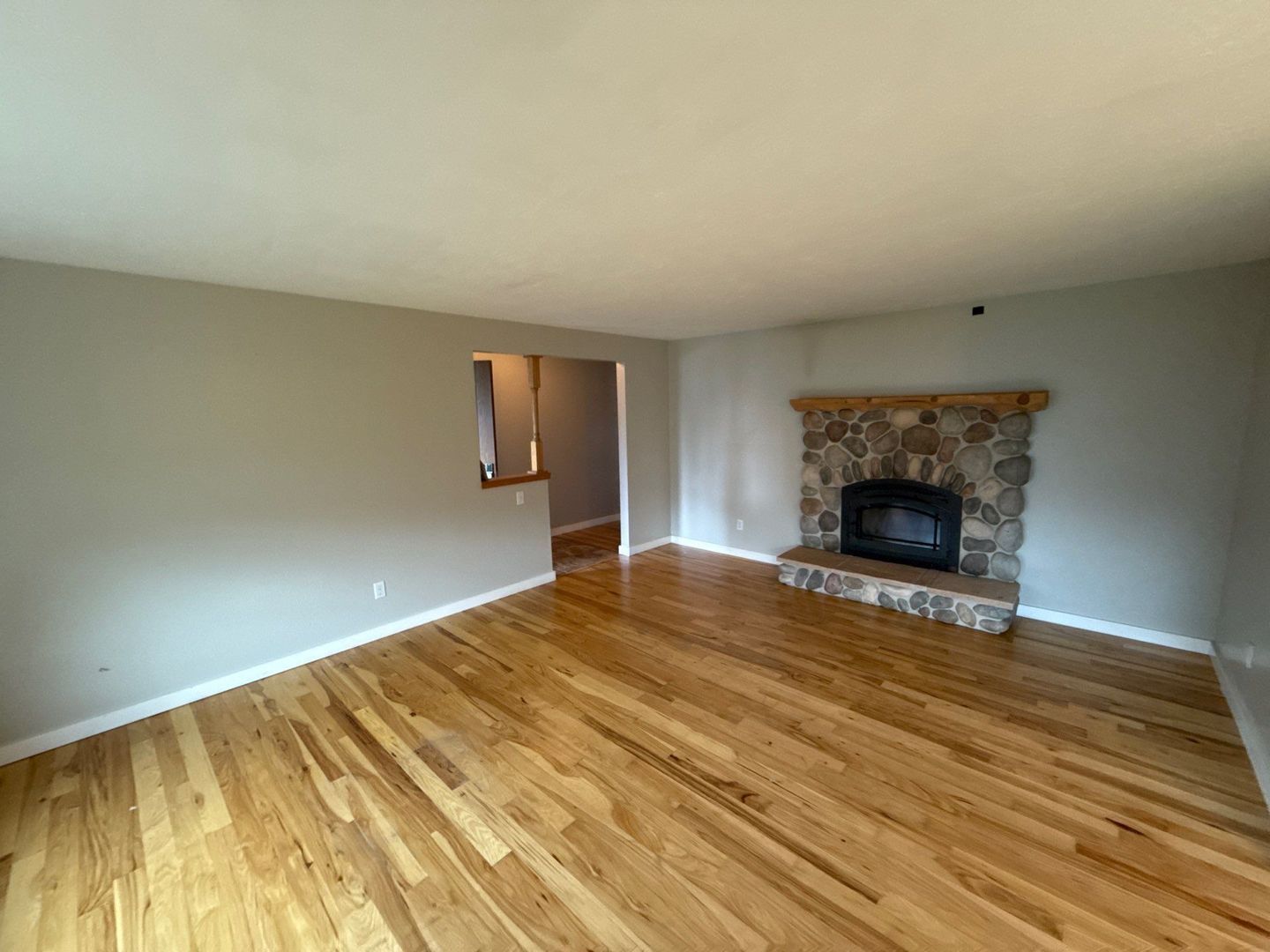 NE Salem 3 Bedroom, 2 Bath, Single Family Home, Big Backyard, COMING SOON! property image