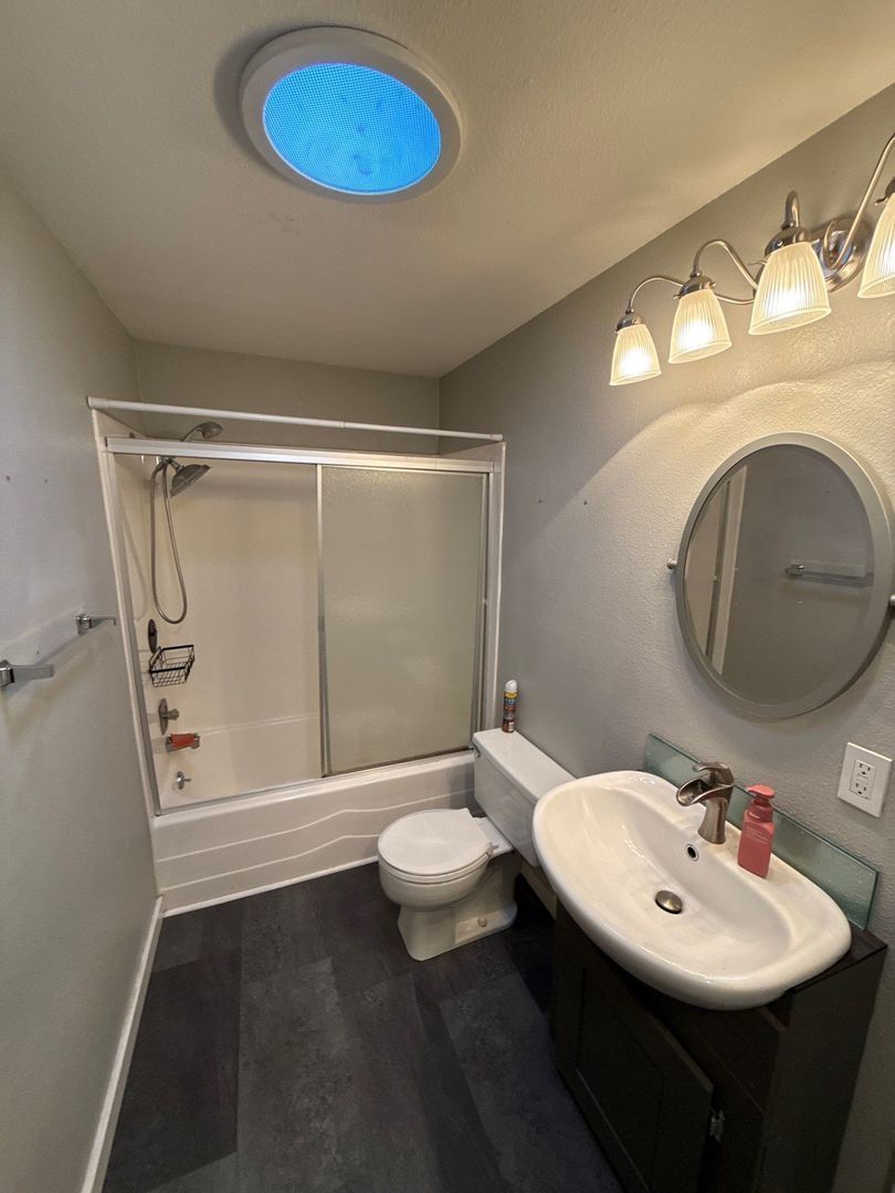 NE Salem 3 Bedroom, 2 Bath, Single Family Home, Big Backyard, COMING SOON! property image