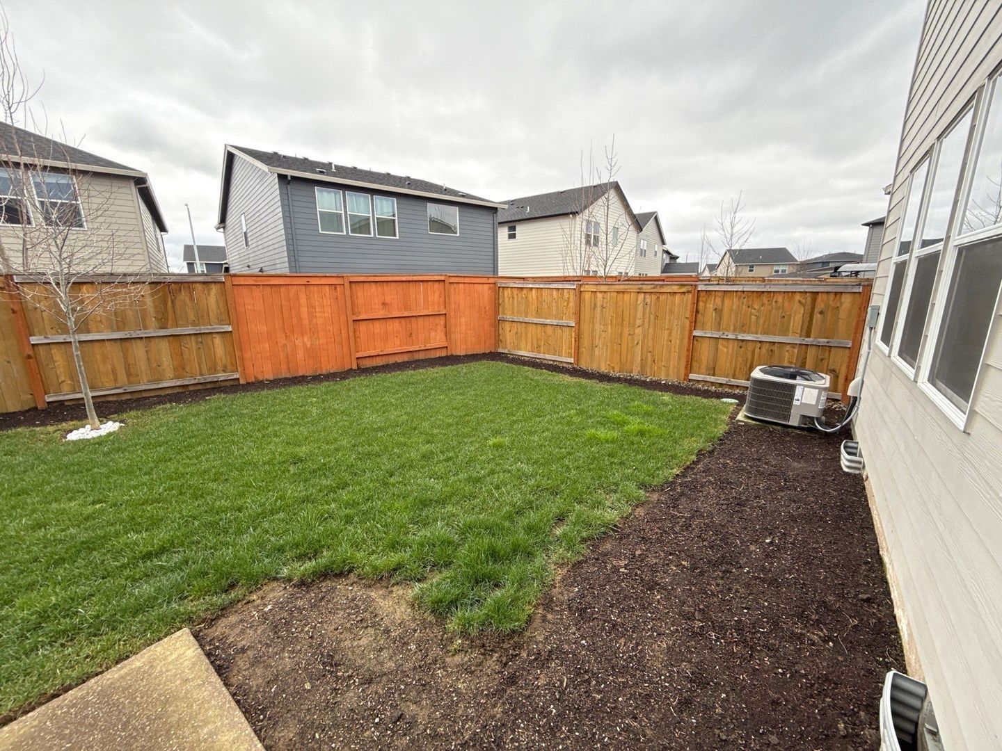 NE. Salem 4 Bed + Bonus Room, 2.5 Bath Single Family Home, AVAILABLE NOW! property image