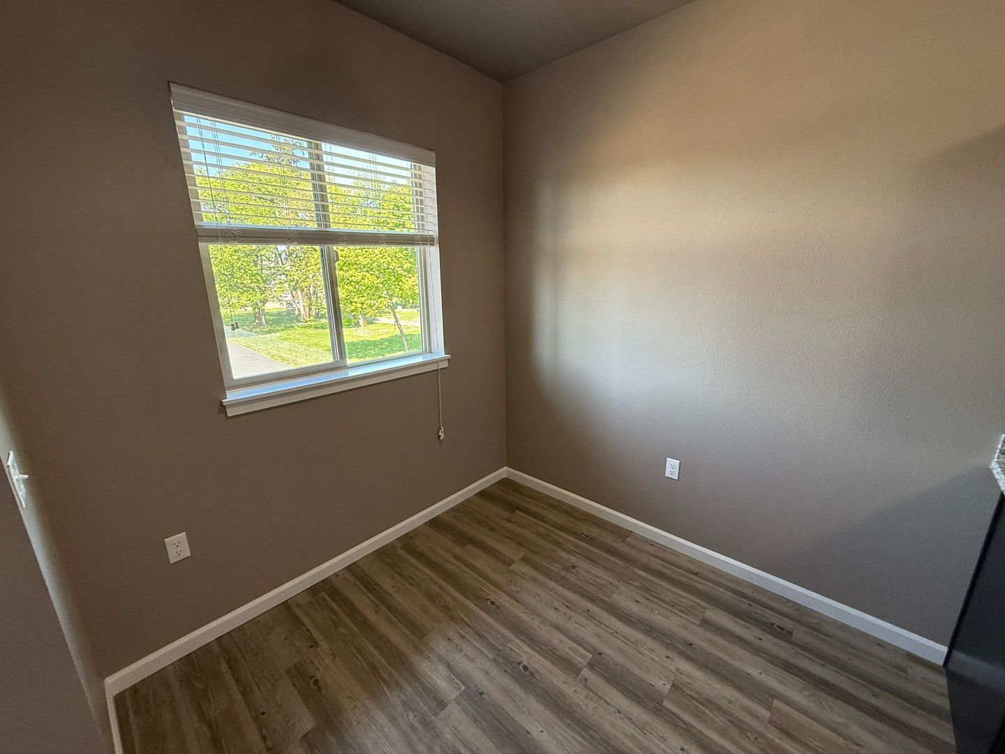 NE Salem, Newer Community 1 Bed, 1 Bath, 3rd Floor Unit, Deck, and AC!, COMING SOON! property image