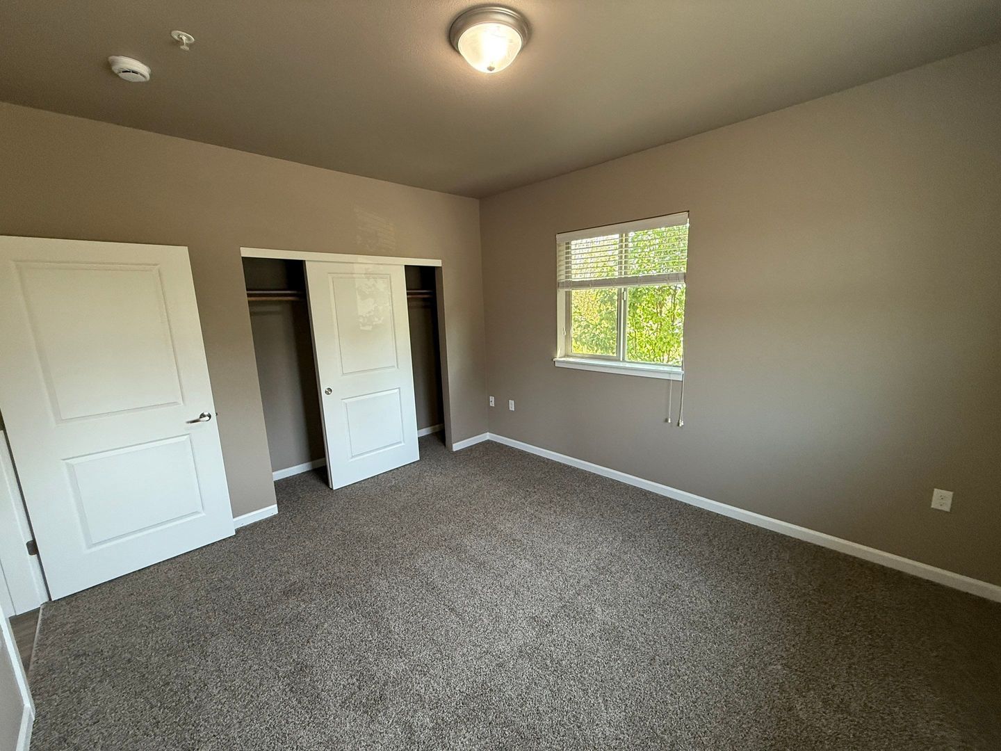 NE Salem, Newer Community 1 Bed, 1 Bath, 3rd Floor Unit, Deck, and AC!, COMING SOON! property image