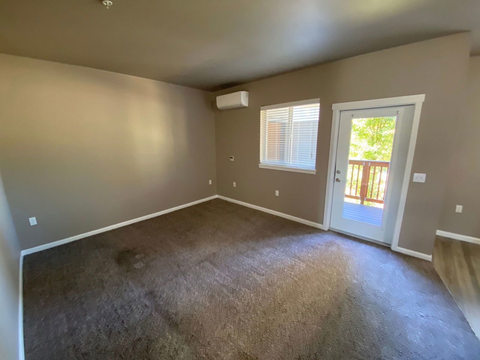 NE Salem, Newer Community 1 Bed, 1 Bath, 3rd Floor Unit, Deck, and AC!, COMING SOON! property image