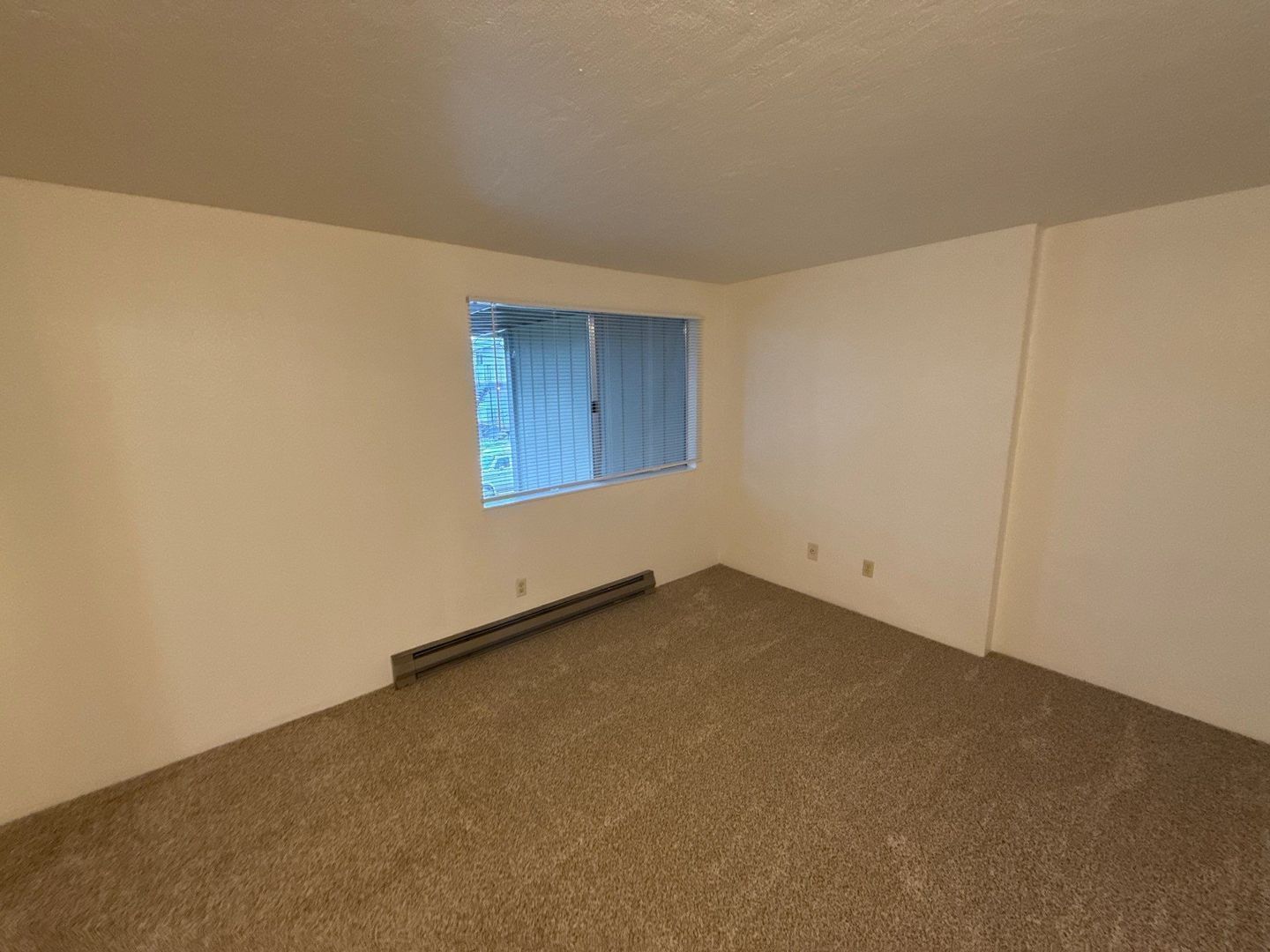 NW Corvallis 2 Bed, 1 Bath, 2nd Floor, AVAILABLE NOW! property image