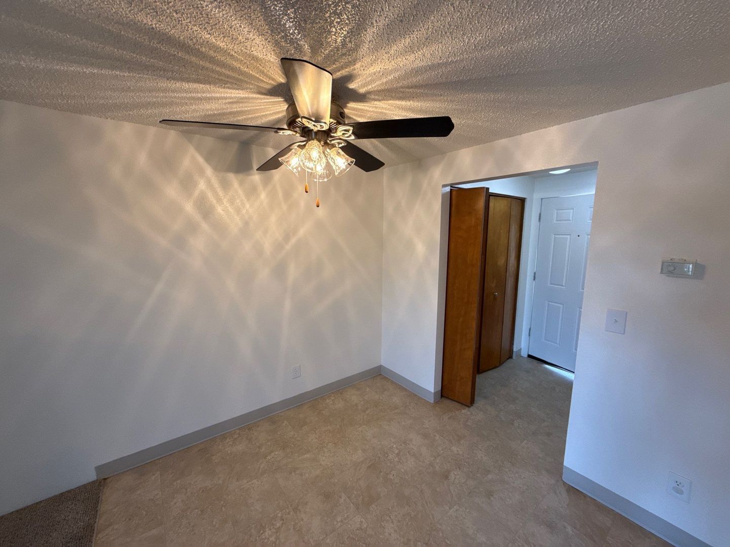 $1,125 First 3 Months, NW Salem 1 Bed, 1 Bath, 1st Floor Apartment, W/S/G Paid, AVAILABLE NOW! property image