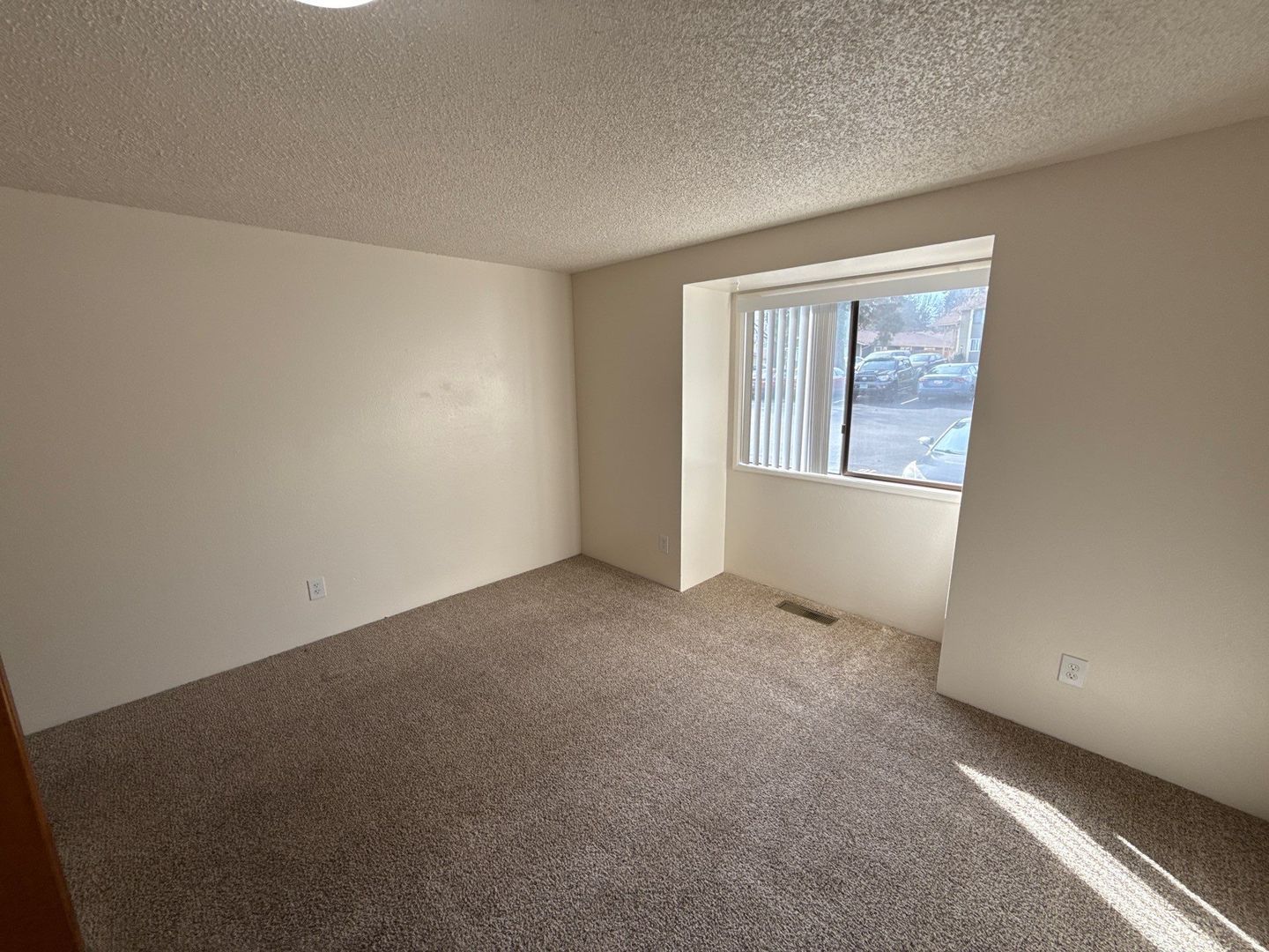 $1,125 First 3 Months, NW Salem 1 Bed, 1 Bath, 1st Floor Apartment, W/S/G Paid, AVAILABLE NOW! property image