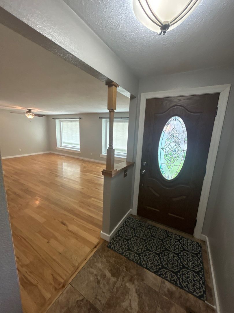 NE Salem 3 Bedroom, 2 Bath, Single Family Home, Big Backyard, AVAILABLE NOW! property image