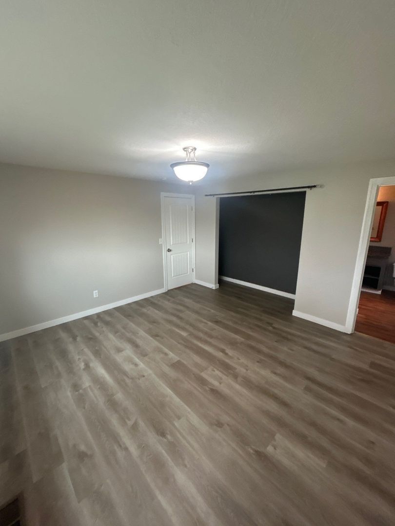 NE Salem 3 Bedroom, 2 Bath, Single Family Home, Big Backyard, AVAILABLE NOW! property image