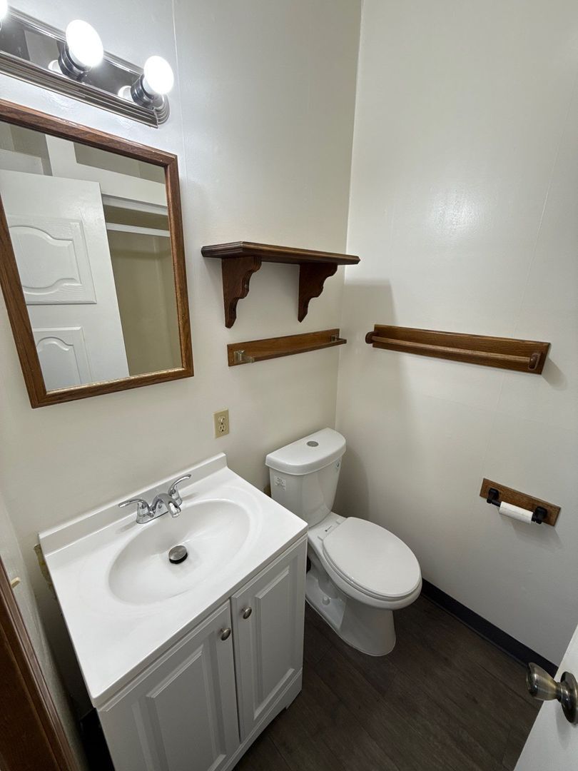 $1,095 First 3 Months, NE Salem 2 Bed,1 Bath, 1 Story Apartment | AVAILABLE NOW! property image