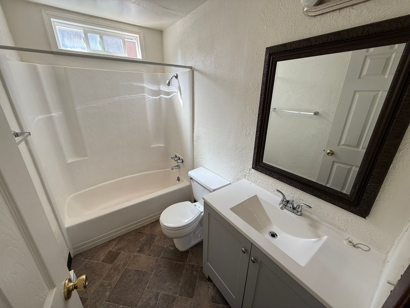 NE Salem, 2 Bed, 1 Bath, 1st Floor Apartment, COMING SOON! property image