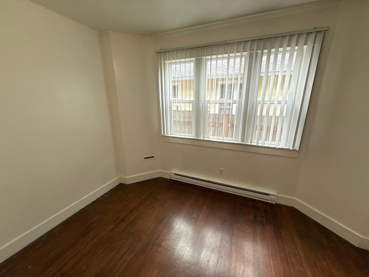 $895 First 3 Months, NE Salem 1 Bed, 1 Bath, Apartment, Close to Downtown, AVAILABLE NOW! property image