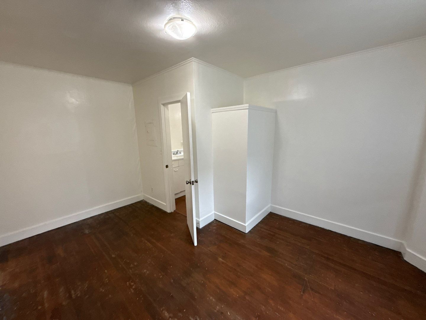 $895 First 3 Months, NE Salem 1 Bed, 1 Bath, Apartment, Close to Downtown, AVAILABLE NOW! property image