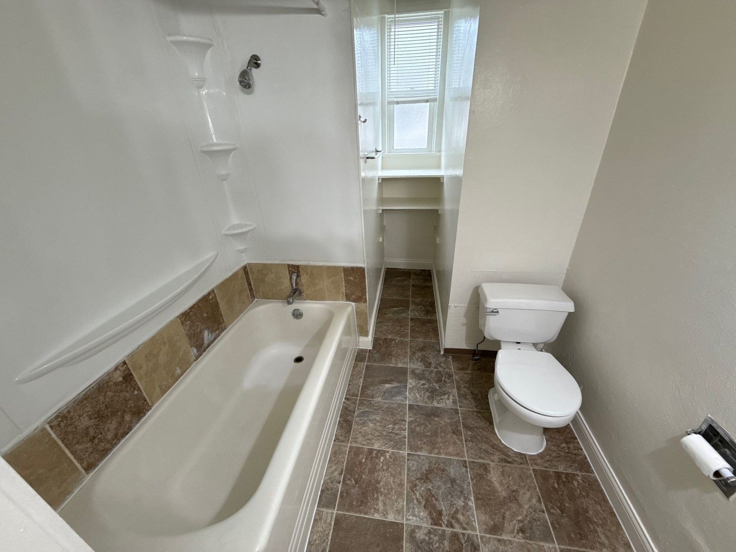 $895 First 3 Months, NE Salem 1 Bed, 1 Bath, Apartment, Close to Downtown, AVAILABLE NOW! property image