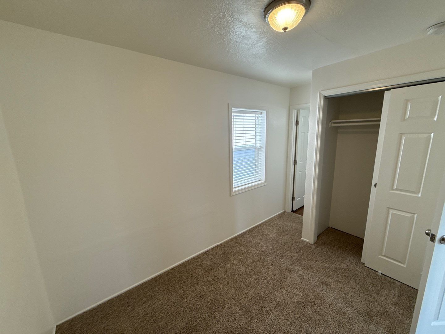 $925 First 3 Months, SE Salem, 1 Bed 1 Bath, Apartment Complex, AVAILABLE NOW! property image
