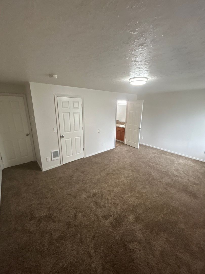 Salem, 3 Bed , 2.5 Bath , 2 Story Duplex, COMING SOON! property image