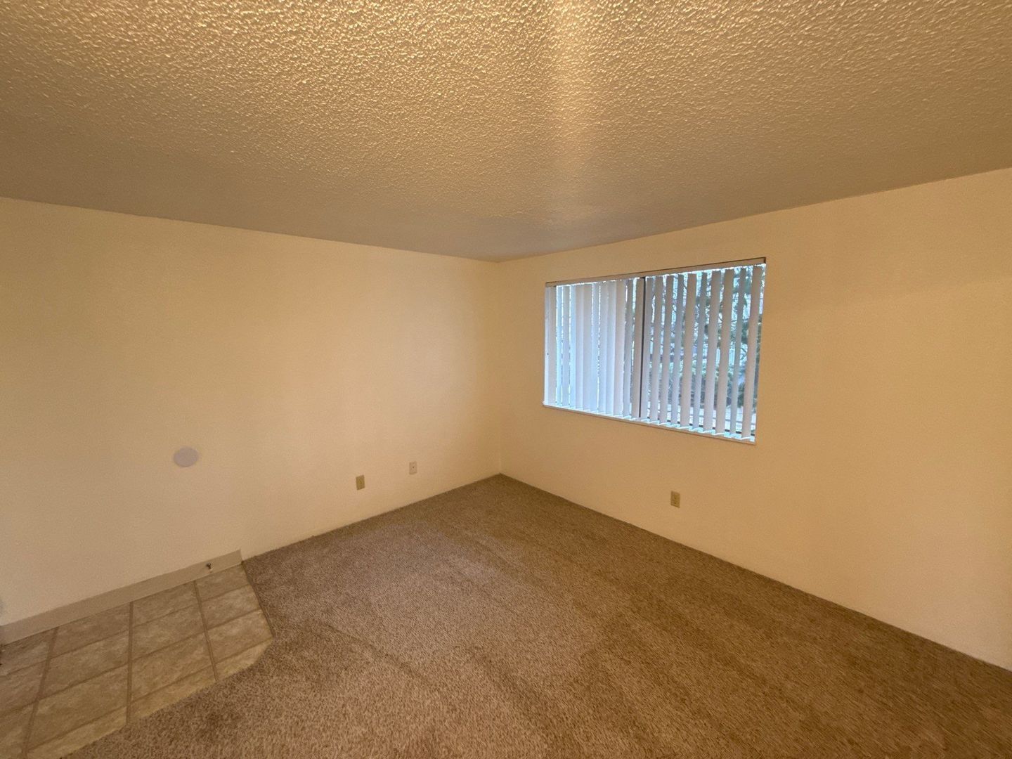 NW Corvallis 2 Bed, 1 Bath, 2nd Floor, AVAILABLE NOW! property image