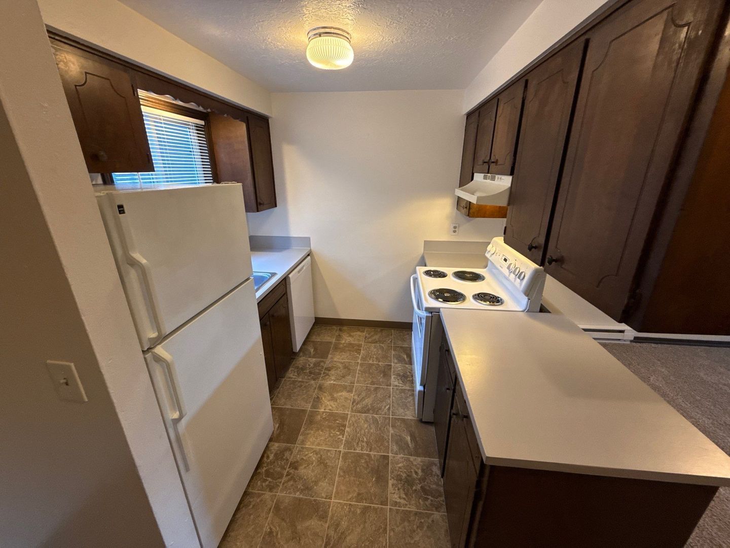 $1,095 First 3 Months, SE Salem 2 Bed 1 Bath, 1st Floor Apartment, Pet's are Welcome | COMING SOON! property image