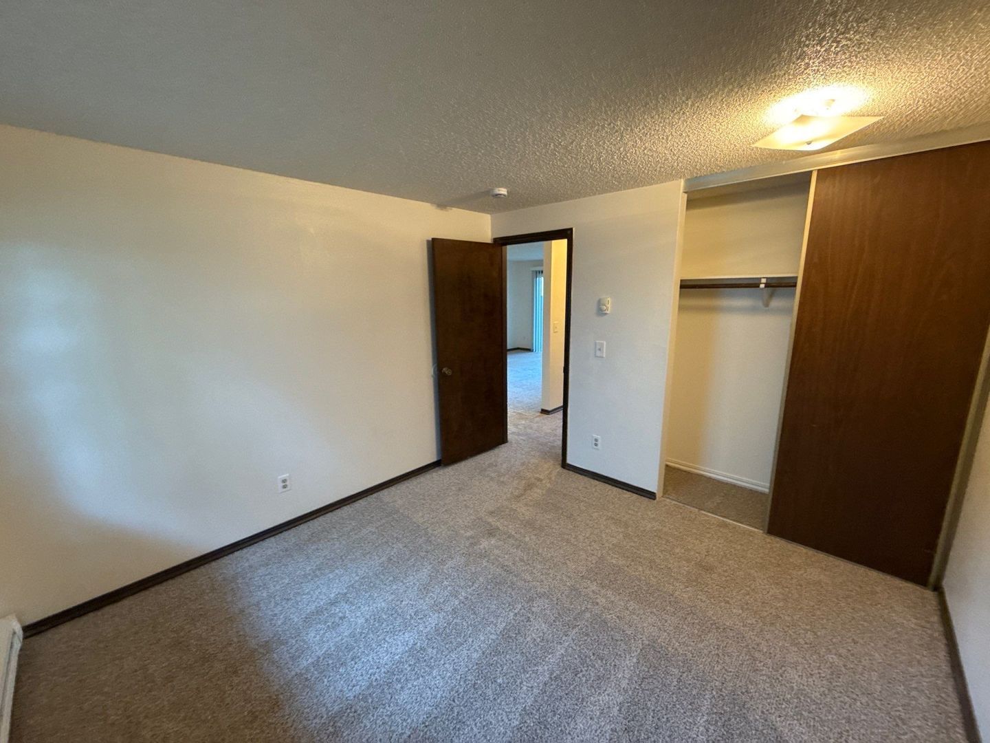 $1,095 First 3 Months, SE Salem 2 Bed 1 Bath, 1st Floor Apartment, Pet's are Welcome | COMING SOON! property image