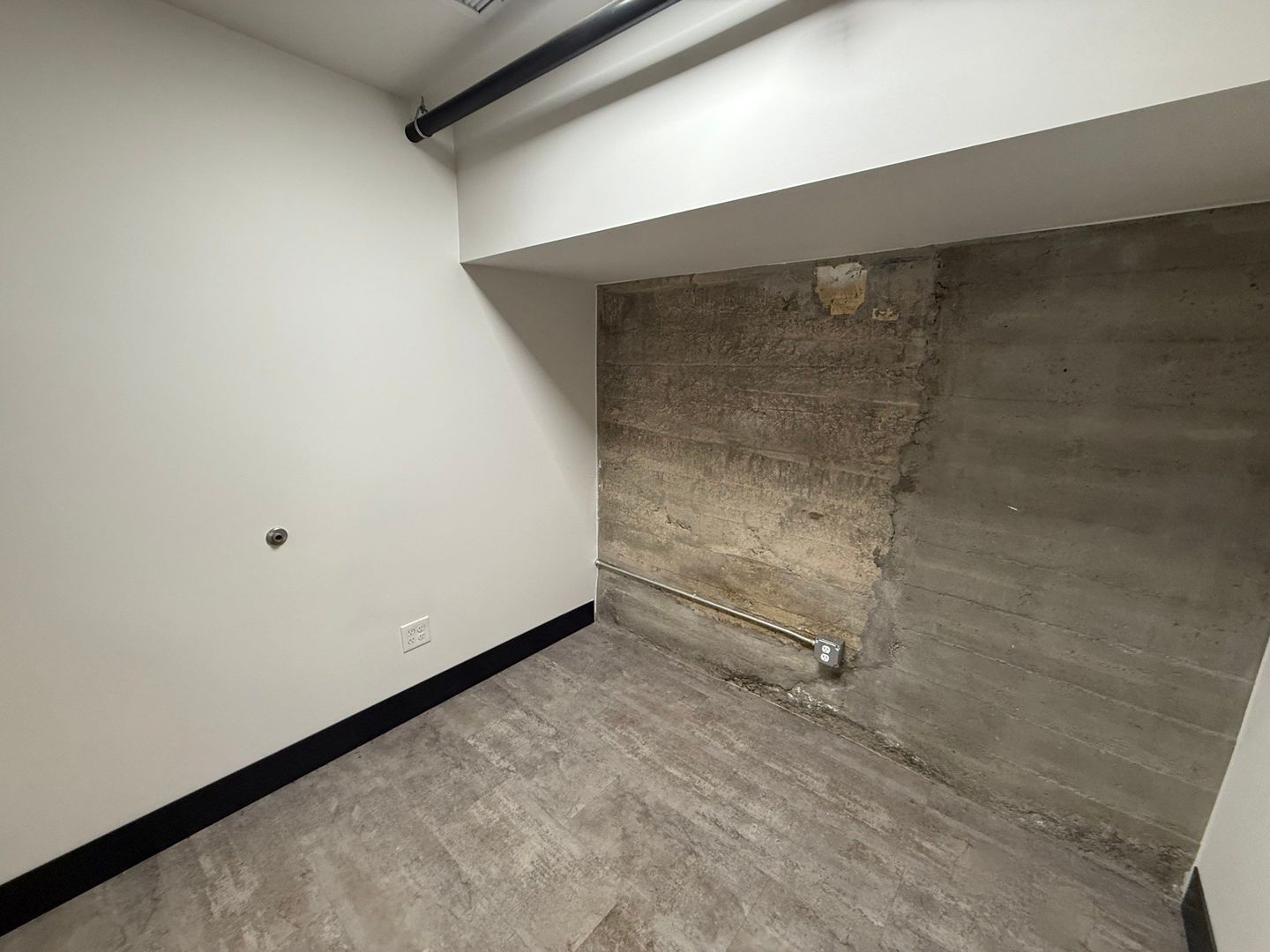 Office Space for Rent, Basement Unit, Lease Terms Negotiable, AVAILABLE NOW! property image