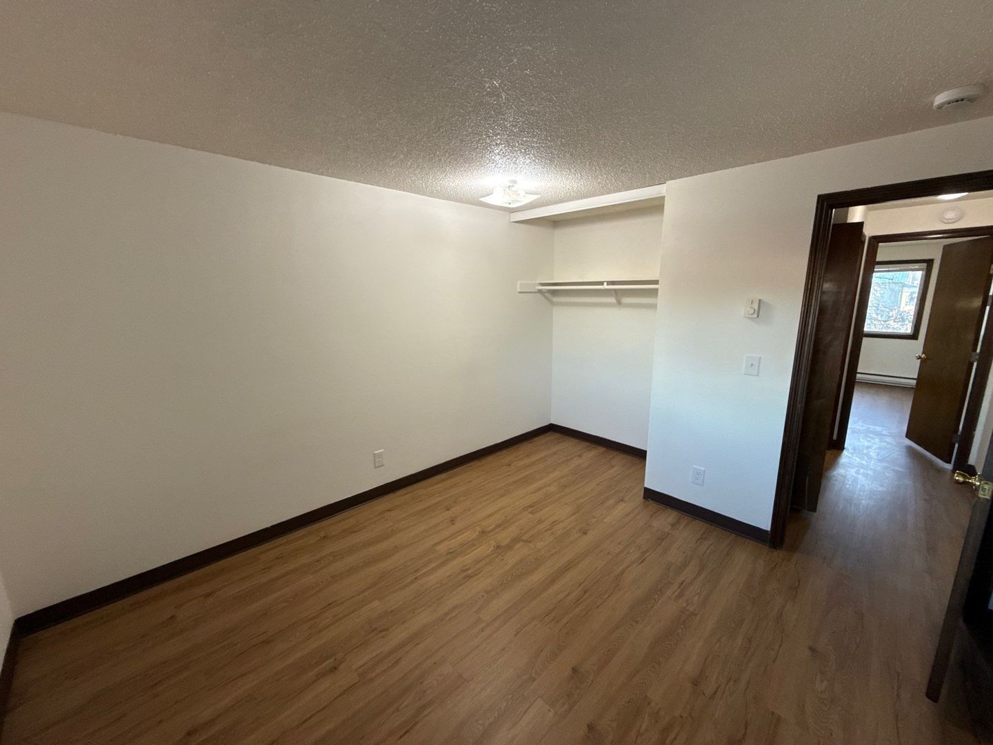 $1095 First 3 Months, SE Salem 2 Bed 1 Bath, 2nd Floor Apartment, Pet's are Welcome | AVAILABLE NOW! property image