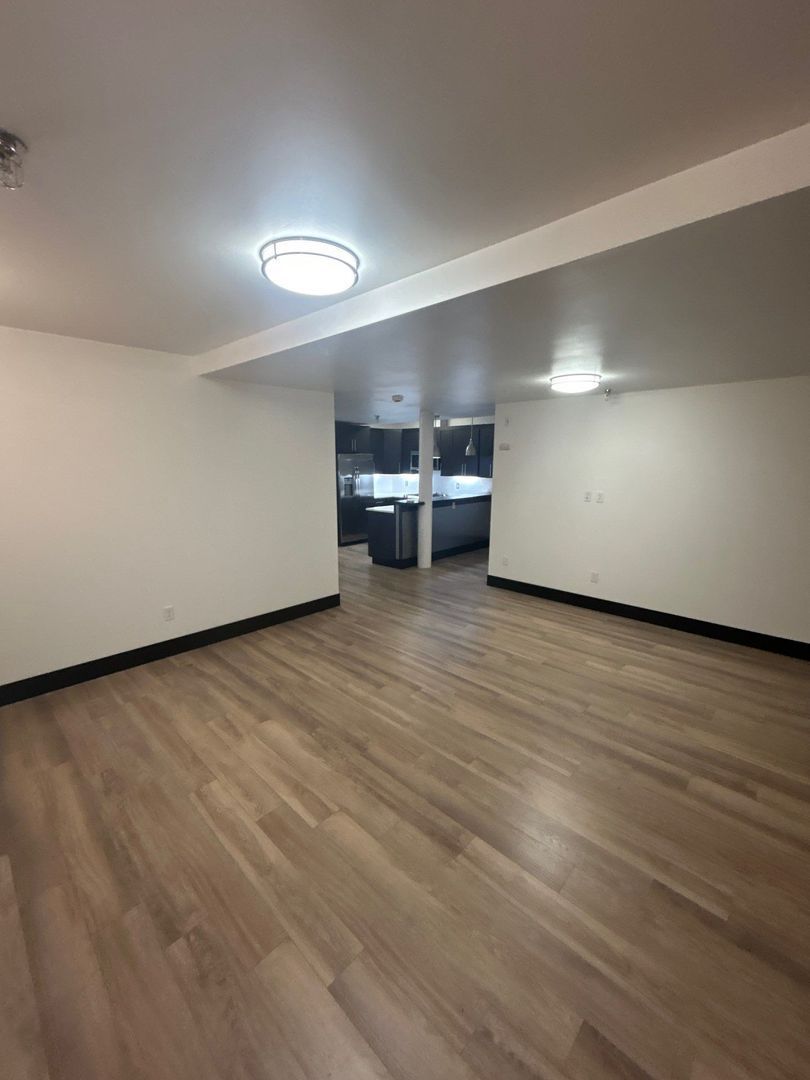 $1,245 First 3 Months, Downtown Salem, Studio 1 Bath, CONDO, w/Washer & Dryer in Unit, CALL TO SCHEDULE A VIEWING, AVAILABLE NOW! property image