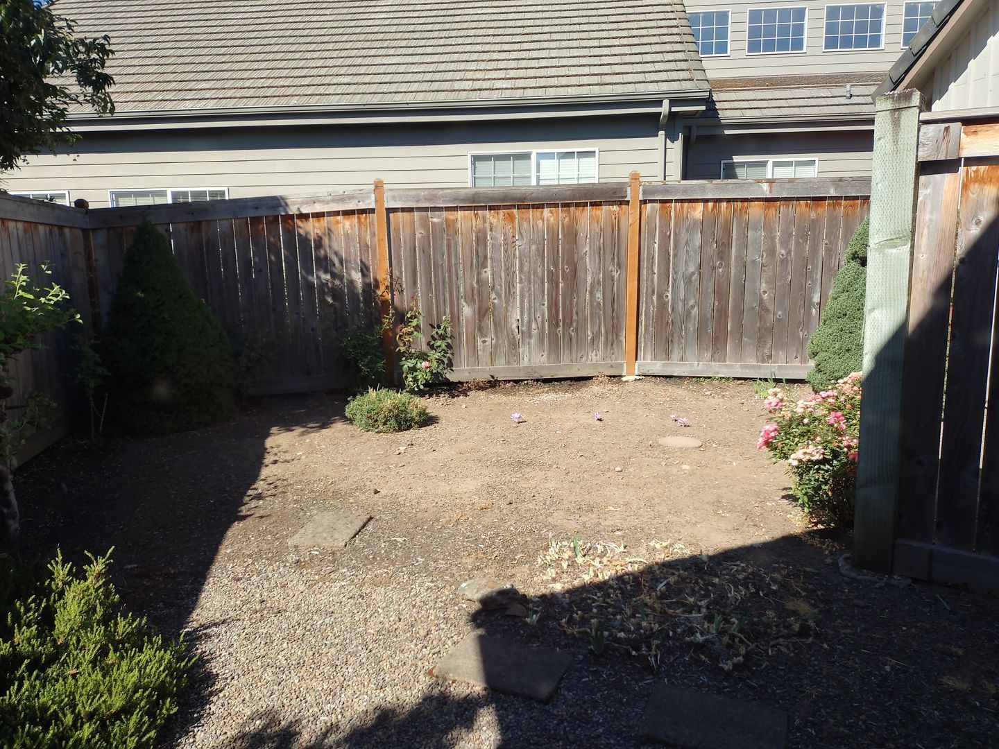 Eugene 2 Bedroom 1 Bath Duplex Available NOW! property image