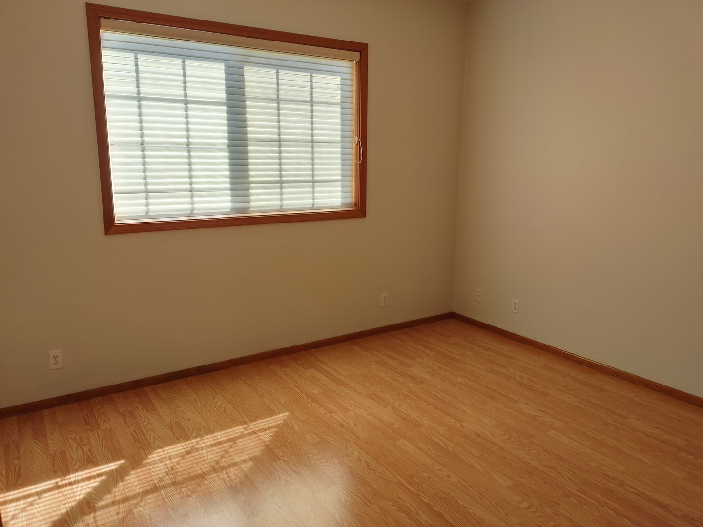 Eugene 2 Bedroom 1 Bath Duplex Available NOW! property image