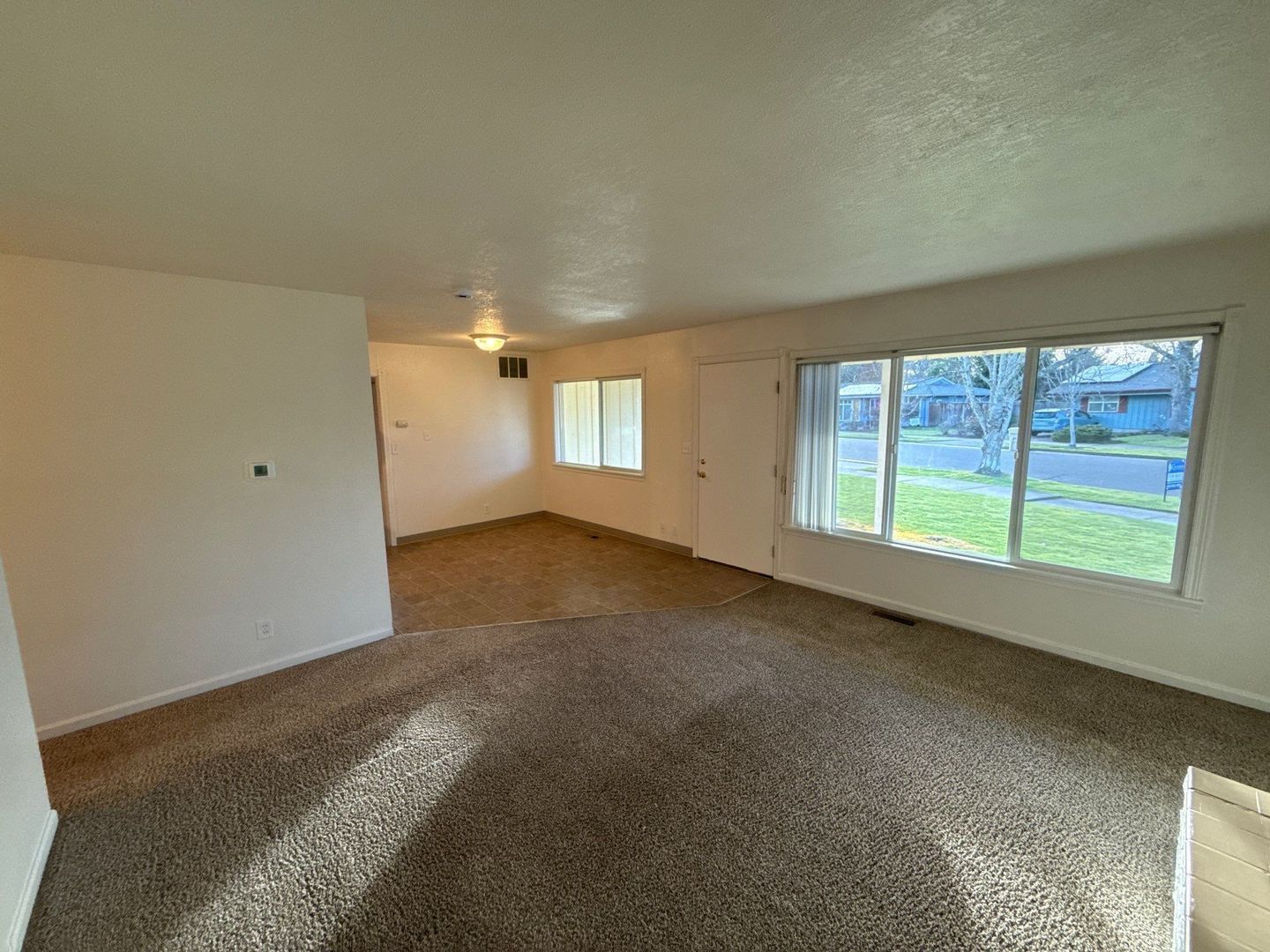 Beautiful Corvallis 4 Bed 1 Bath Single Family Home, AVAILABLE NOW! property image