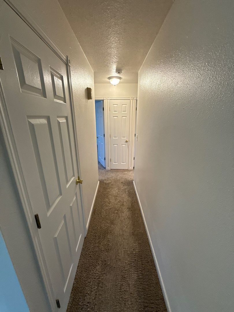 Beautiful Corvallis 4 Bed 1 Bath Single Family Home, AVAILABLE NOW! property image