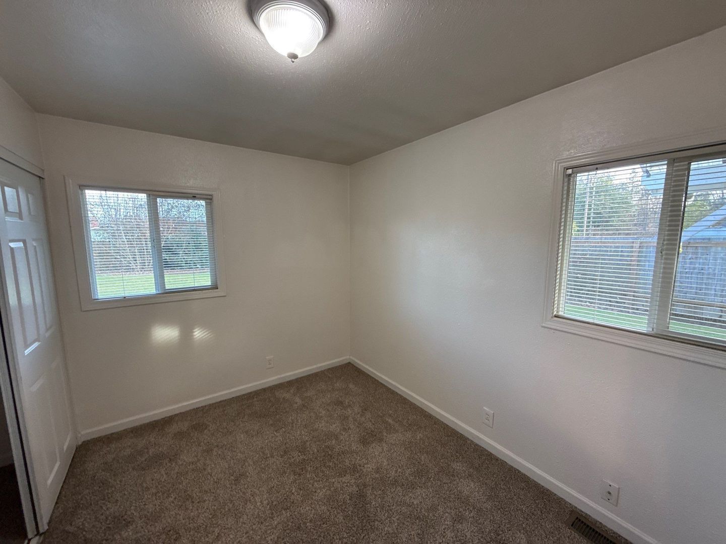 Beautiful Corvallis 4 Bed 1 Bath Single Family Home, AVAILABLE NOW! property image