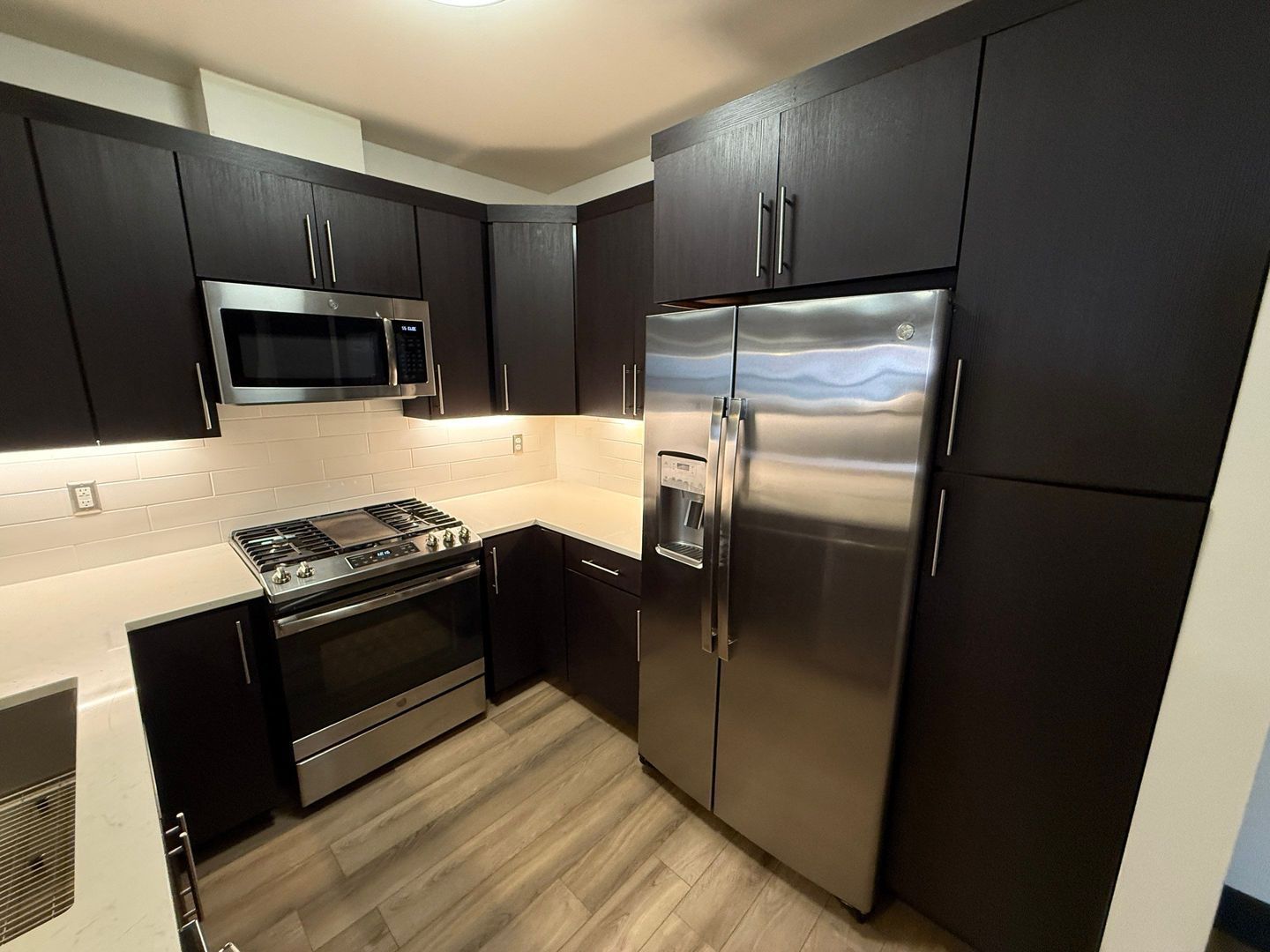 $1,245 First 3 Months, Downtown Salem, Studio 1 Bath, CONDO, w/Washer & Dryer in Unit, CALL TO SCHEDULE A VIEWING, AVAILABLE NOW! property image