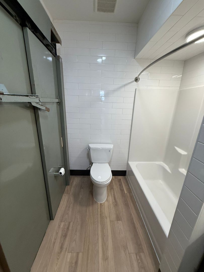 $1,245 First 3 Months, Downtown Salem, Studio 1 Bath, CONDO, w/Washer & Dryer in Unit, CALL TO SCHEDULE A VIEWING, AVAILABLE NOW! property image