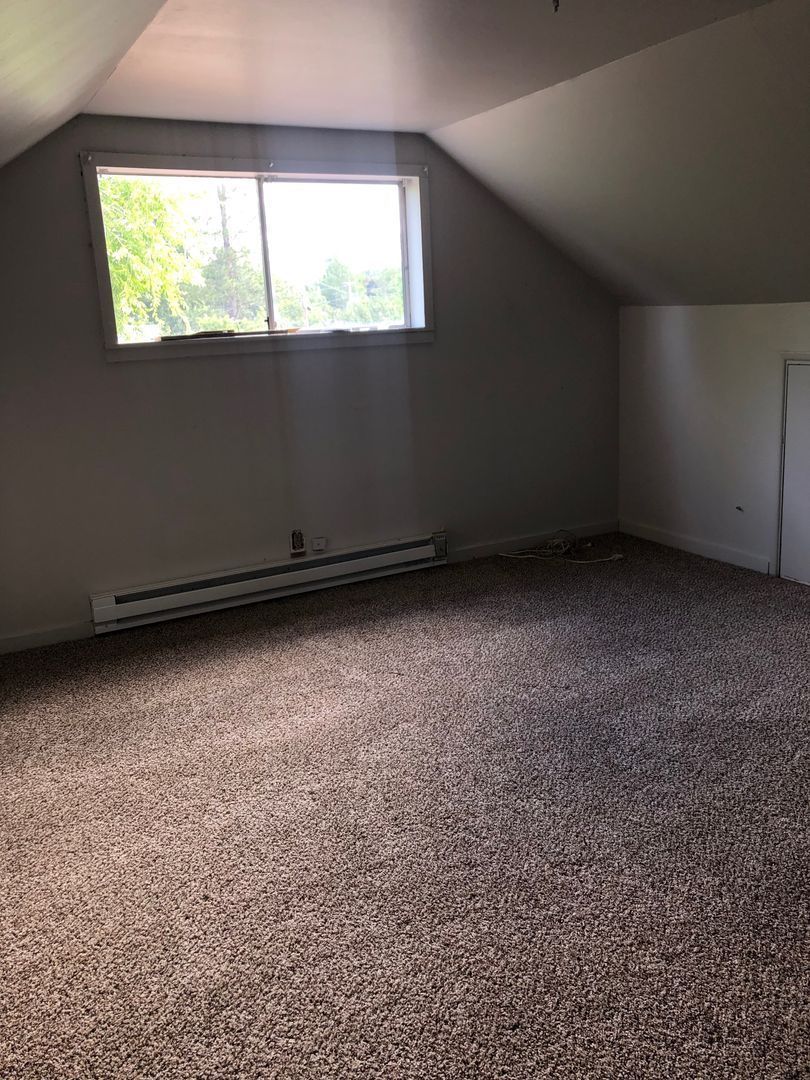 Eugene 4 Bed, 1 Bath, Single Family Home, Available NOW! property image