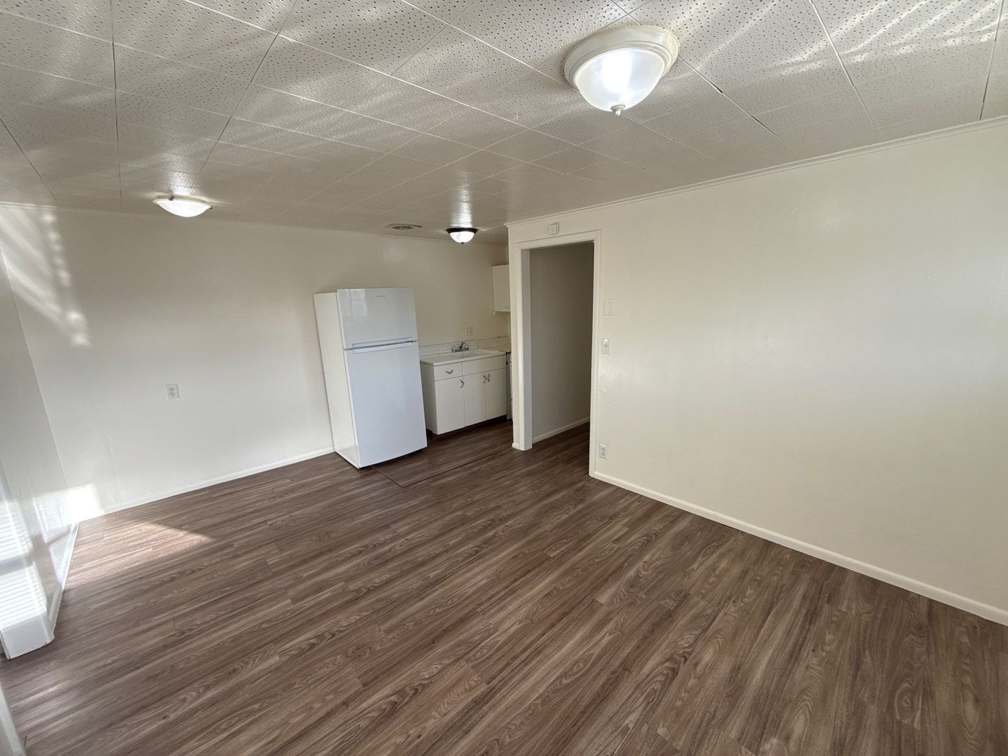 NE Salem Studio, 1 Bath, Apartment, Close to Downtown,  AVAILABLE NOW! property image