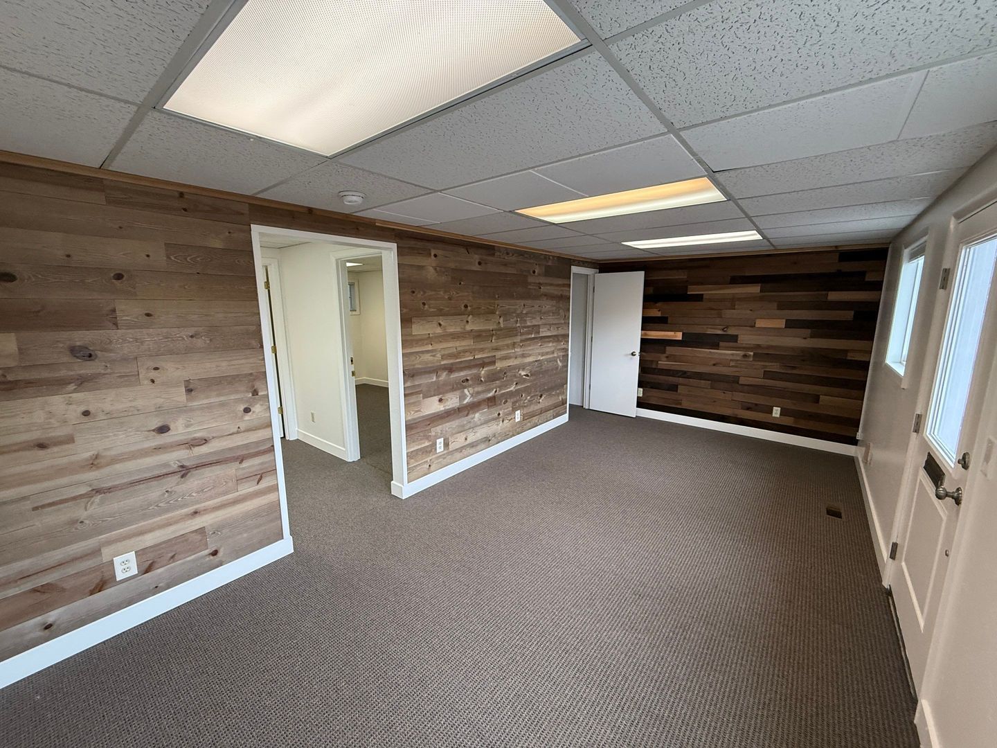 Office Space for Rent, Lease Terms Negotiable, AVAILABLE NOW! property image