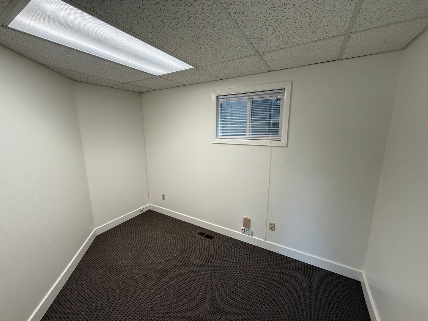 Office Space for Rent, Lease Terms Negotiable, AVAILABLE NOW! property image