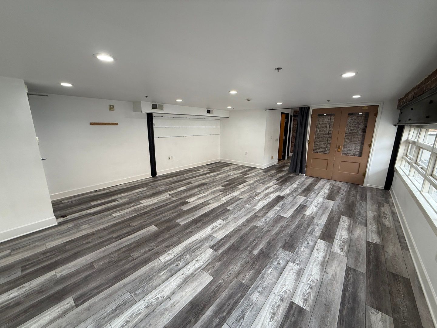 Office Space for Rent, Lease Terms Negotiable, Call to Schedule a VIEWING, AVAILABLE NOW! property image