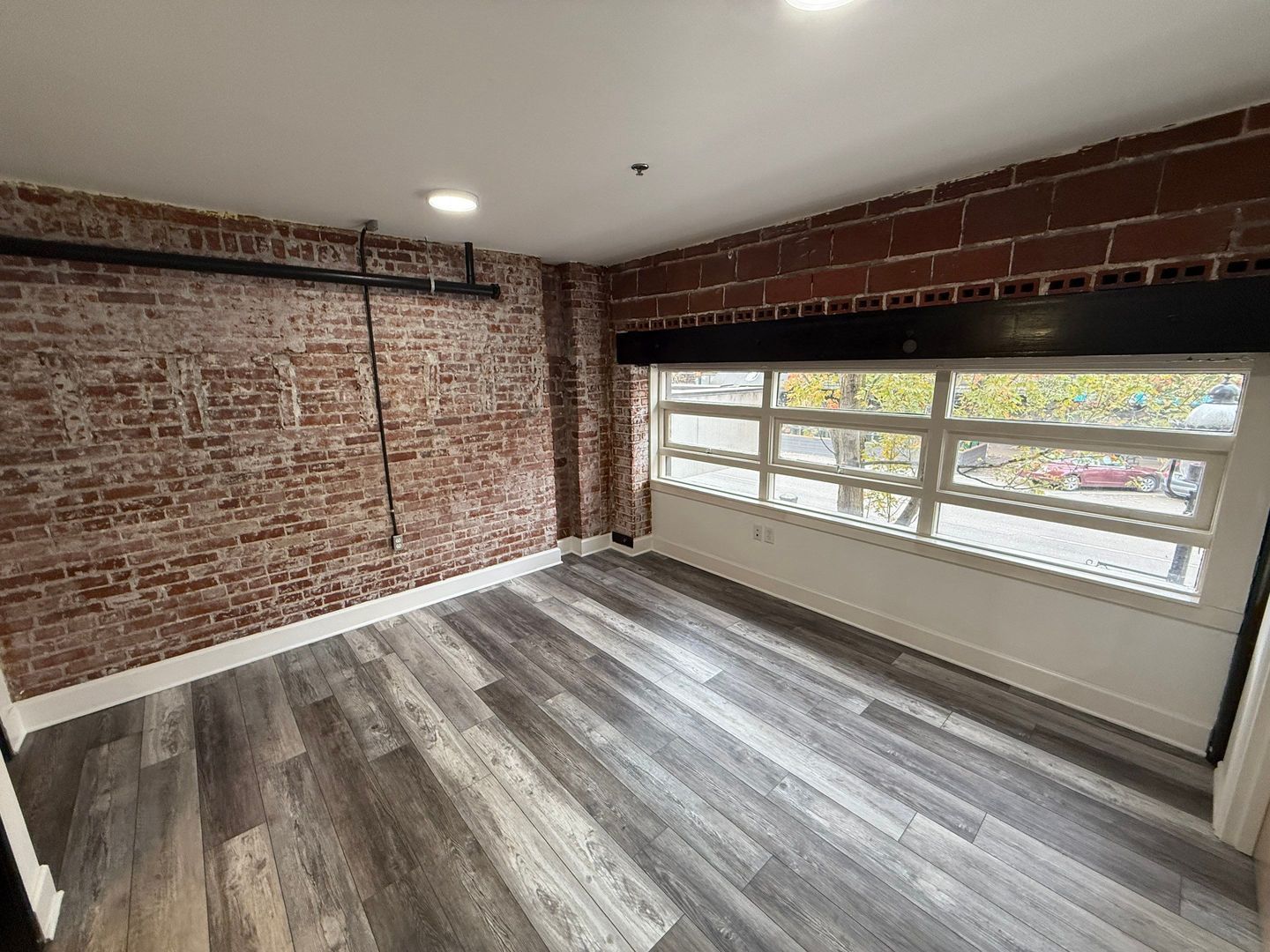 Office Space for Rent, Lease Terms Negotiable, Call to Schedule a VIEWING, AVAILABLE NOW! property image