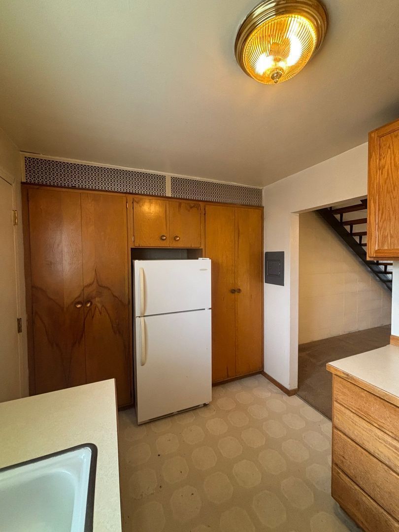 PRICE REDUCED Loft Style Apartment AVAILABLE NOW! property image