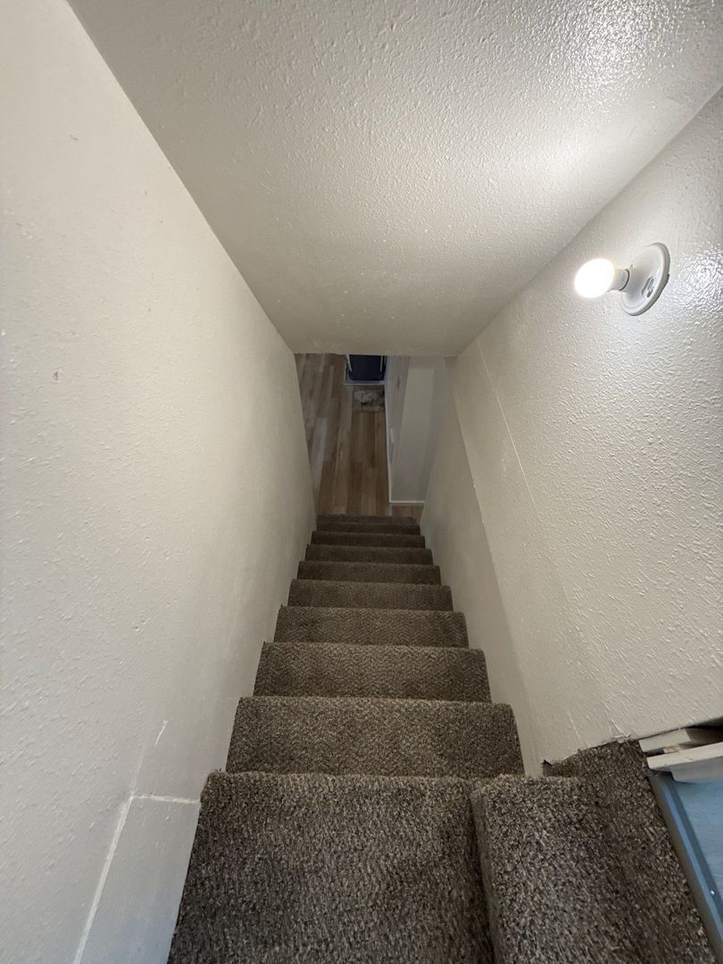 Cozy 3 Bed + Bonus Room, 1 Bath 2-Story Home in NE Salem | AVAILABLE NOW! property image