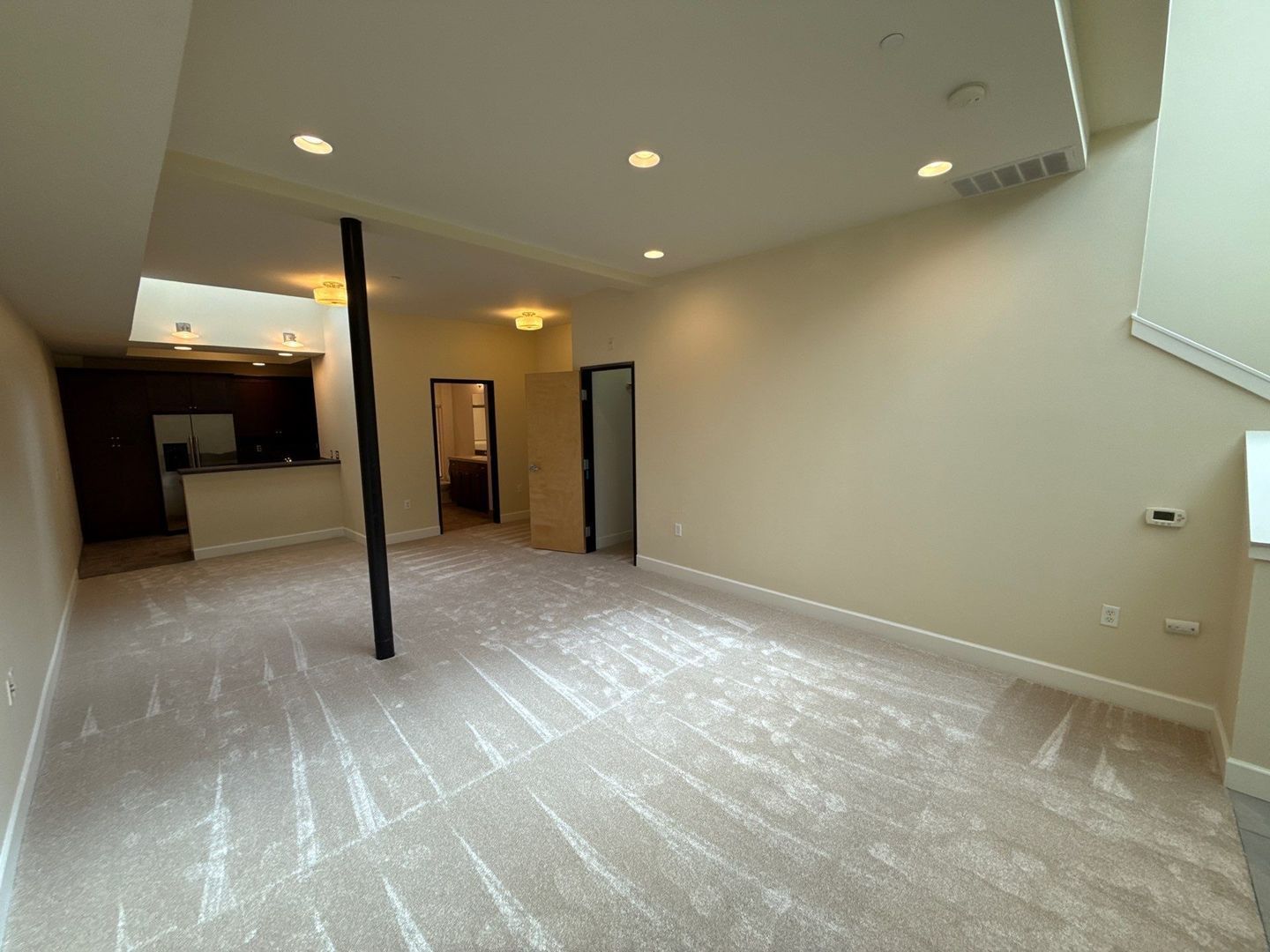 High-End Bi-Level Loft: 1 Bedroom + 2 Full Baths in the Heart of Salem, AVAILABLE NOW property image