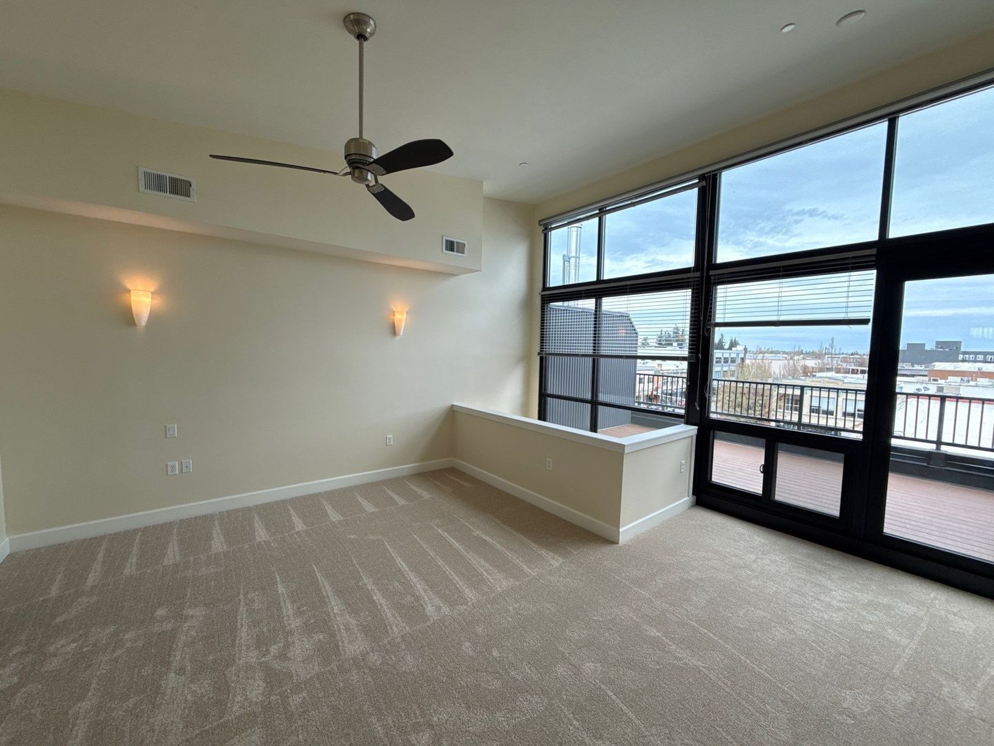 High-End Bi-Level Loft: 1 Bedroom + 2 Full Baths in the Heart of Salem, AVAILABLE NOW property image